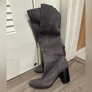 Suede Gray Boots